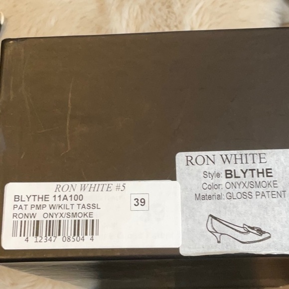 NWOT Ron White Blythe Kitten Heel Loafers SZ 39 Gloss Patent - Picture 9 of 14